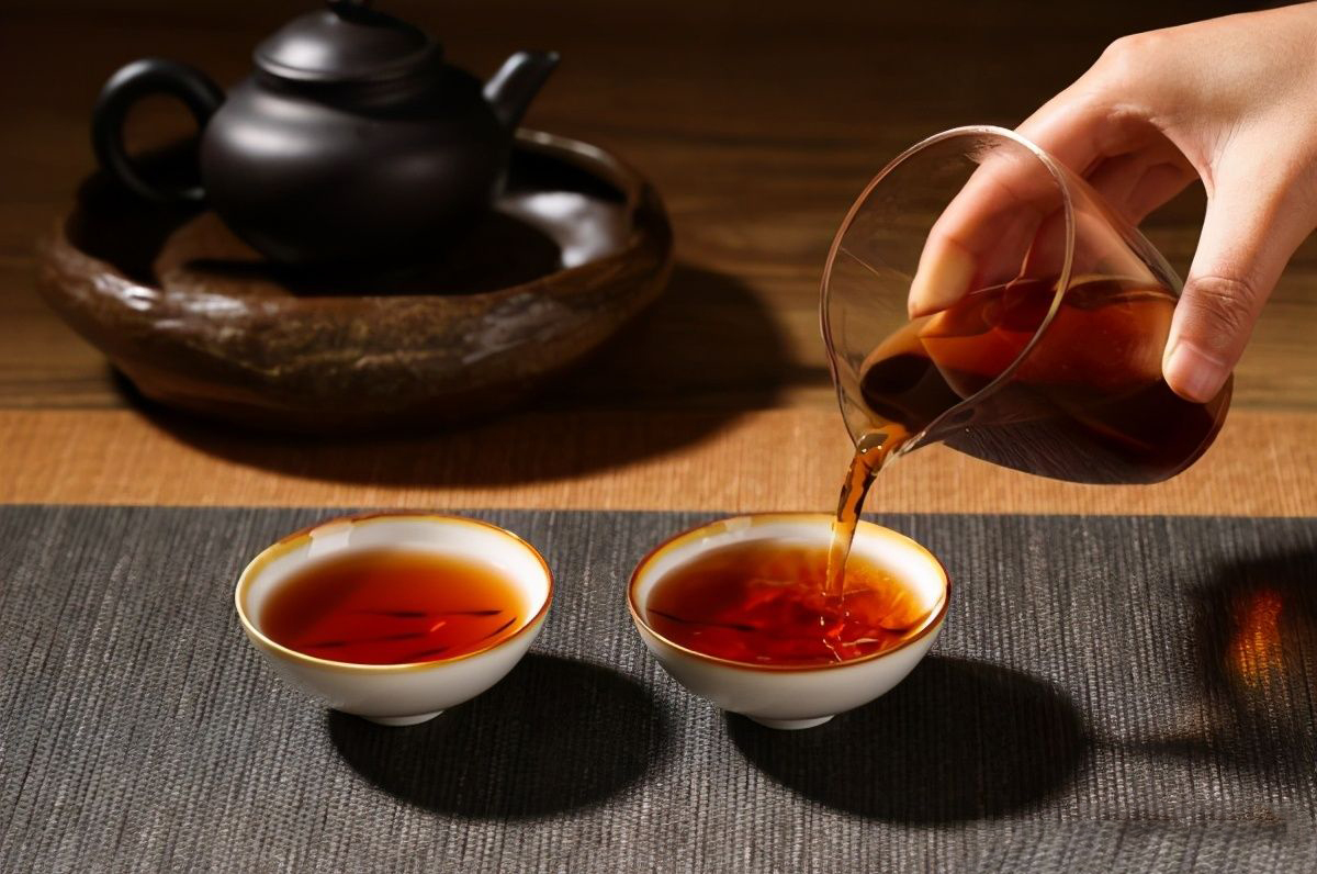 Cách pha trà Phổ Nhĩ chuẩn và dấu hiệu nhận biết trà ngon